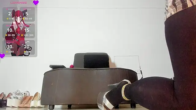 violetmontan online show from 09/30/25, 04:17