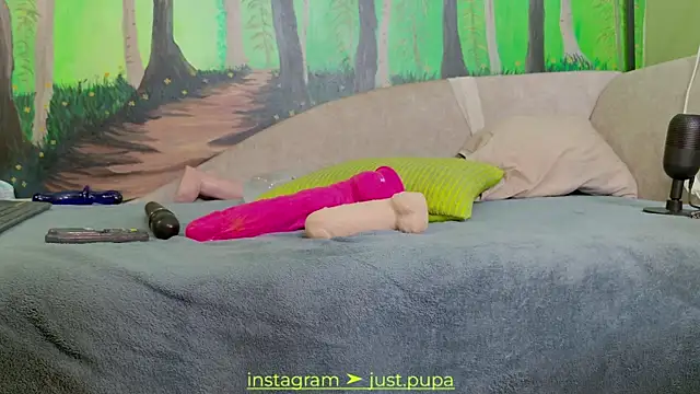 Snapshot of Pinkypupa-Love chatting on 02/12/25, 10:37 Pinkypupa-Love online show from 02/12/25, 10:37