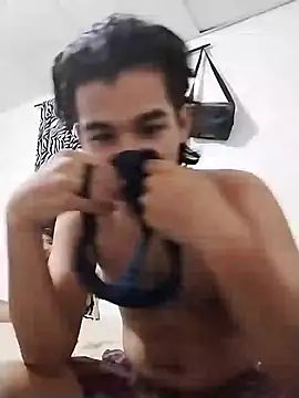 Boypolla11 online show from 12/19/24, 02:23