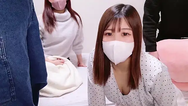 ManaMi-maru online show from 12/18/24, 01:56