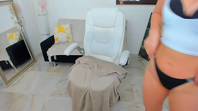 Snapshot of Darya_Baby chatting on 11/29/25, 07:17 Darya Baby online show from 11/29/25, 07:17