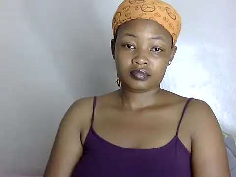 Q amor2 online show from 01/27/25, 01:59