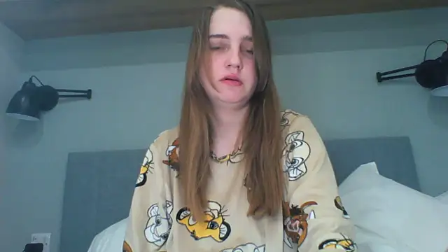 Snapshot of EvieRoseex chatting on 04/16/26, 02:07 EvieRoseex online show from 04/16/26, 02:07