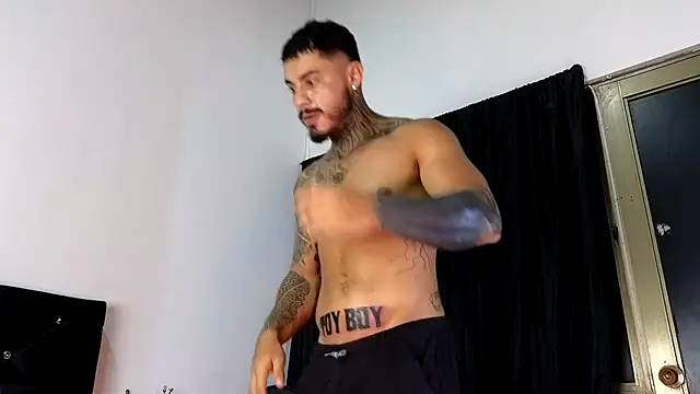 john cartter1 online show from 02/05/25, 11:23