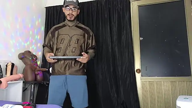 john cartter1 online show from 03/10/25, 11:21