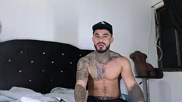 john cartter1 online show from 09/18/25, 11:01