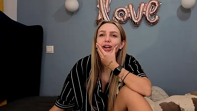 Snapshot of AnnaMaee chatting on 03/03/25, 12:48 AnnaMaee online show from 03/03/25, 12:48