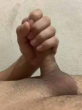 rodrig3105 online show from 02/22/25, 02:28