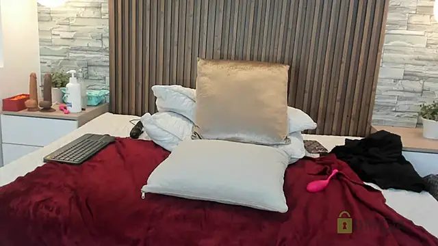 Snapshot of alannavidal chatting on 01/20/25, 09:46 alannavidal online show from 01/20/25, 09:46