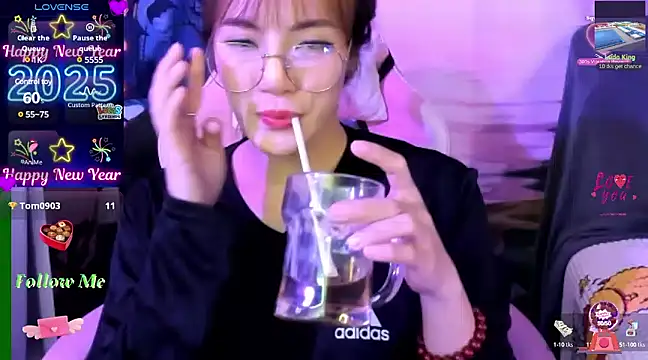 Sugar lipsz online show from 01/13/25, 01:17