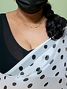 ananya956 online show from 03/19/25, 06:35