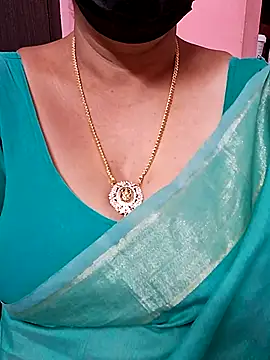 ananya956 online show from 09/10/25, 10:59