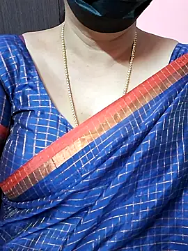 ananya956 online show from 09/18/25, 01:46