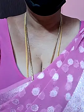 ananya956 online show from 09/25/25, 12:47