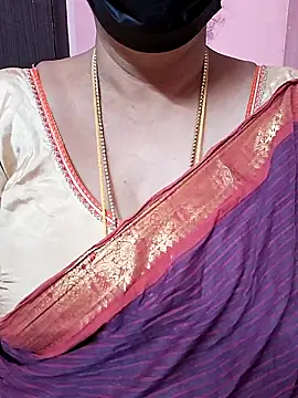 ananya956 online show from 09/25/25, 02:54