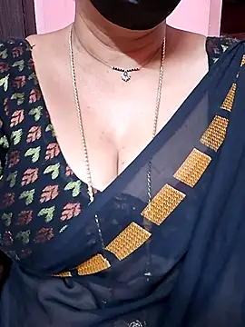 ananya956 online show from 11/22/25, 10:36