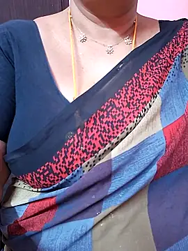 Snapshot of ananya956 chatting on 06/18/26, 09:25 ananya956 online show from 06/18/26, 09:25