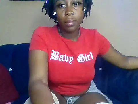 Snapshot of Lyiaspark chatting on 03/08/25, 08:57 Lyiaspark online show from 03/08/25, 08:57