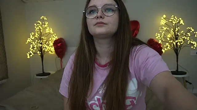 MagicPeachh  online show from 02/28/25, 09:58