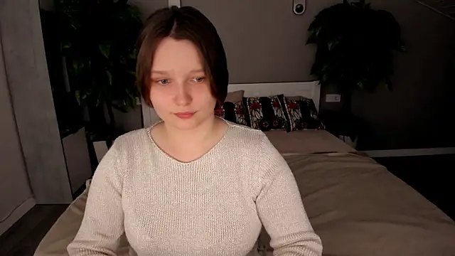 MagicPeachh  online show from 09/25/25, 06:17