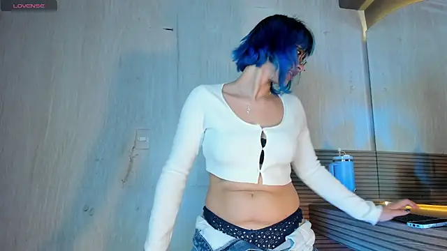 Snapshot of Ramona_Flower chatting on 02/12/26, 11:05 Ramona Flower online show from 02/12/26, 11:05