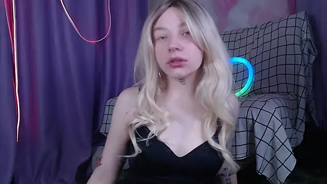 Lexy Lovy online show from 10/24/25, 07:49