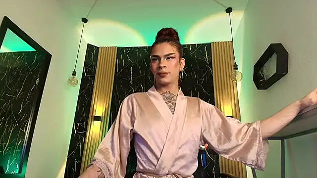 Bella salvatore online show from 04/13/26, 08:14