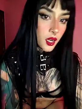 Snapshot of taaylor33 chatting on 12/07/24, 05:26 taaylor33 online show from 12/07/24, 05:26