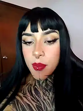 Snapshot of taaylor33 chatting on 12/07/24, 11:40 taaylor33 online show from 12/07/24, 11:40