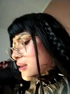 Snapshot of taaylor33 chatting on 03/08/25, 08:33 taaylor33 online show from 03/08/25, 08:33