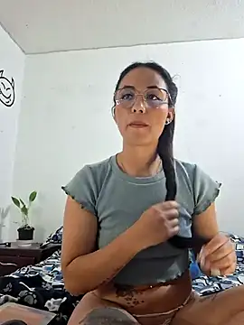 anny roberts online show from 12/29/24, 01:02