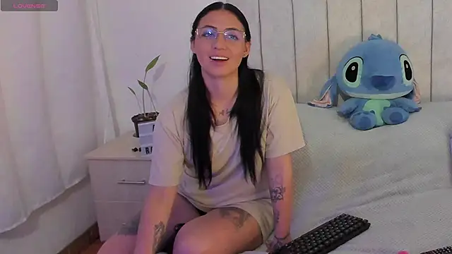 anny roberts online show from 11/29/25, 10:24