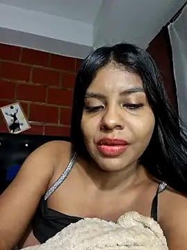 michelleoliver online show from 12/08/24, 08:20