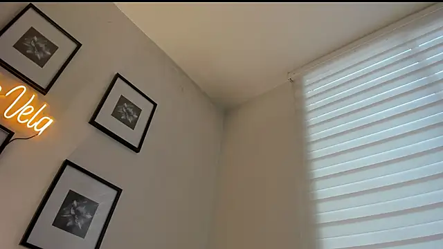 Annie Velas  online show from 02/17/26, 09:32