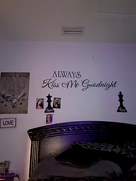 DeeLight124 online show from 10/06/25, 06:00