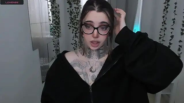 Dixi Pixi  online show from 04/17/26, 07:00