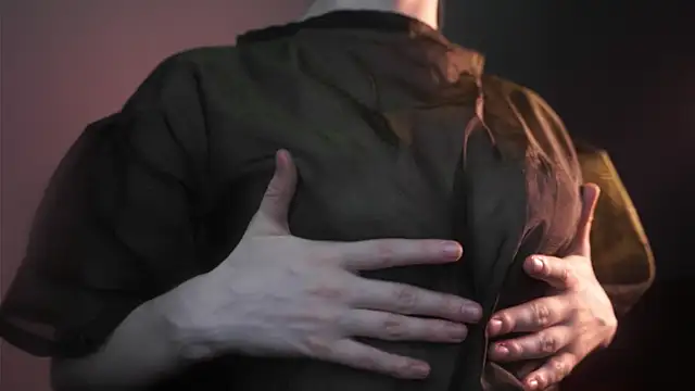 ginger hugs online show from 10/14/25, 10:10