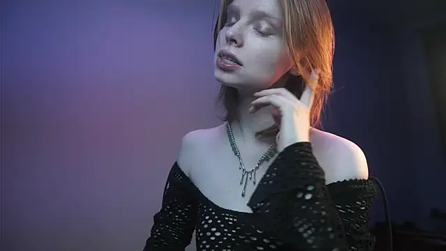 ginger hugs online show from 11/25/25, 10:32