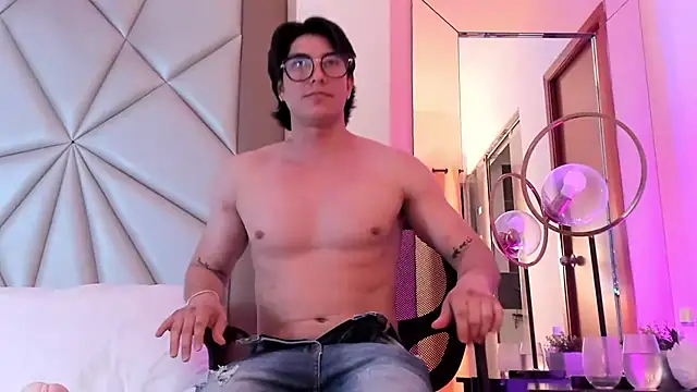 Karimferrer online show from 12/16/24, 07:15