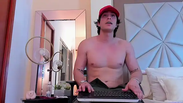 Karimferrer online show from 02/04/25, 07:18