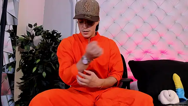 Karimferrer online show from 03/31/26, 03:52