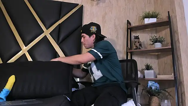 Karimferrer online show from 05/29/26, 03:37