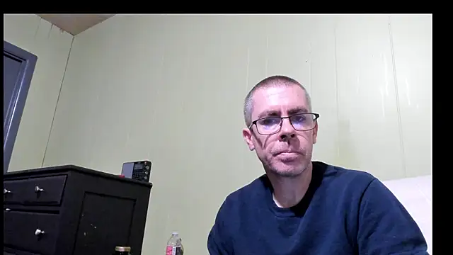 ImportantEquator0 online show from 12/16/25, 03:39