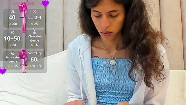 FreyaMoller online show from 02/04/25, 06:49