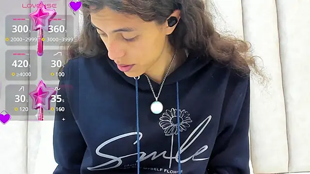 FreyaMoller online show from 02/25/25, 06:53