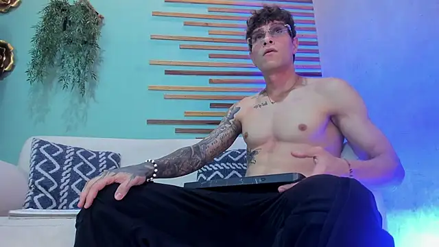 french sexx online show from 11/25/25, 07:25