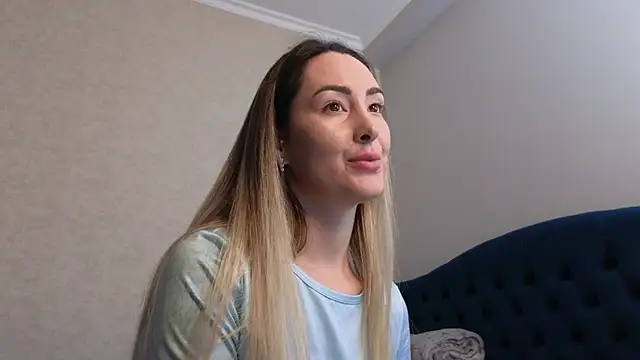 kimmie meow online show from 03/20/25, 06:53