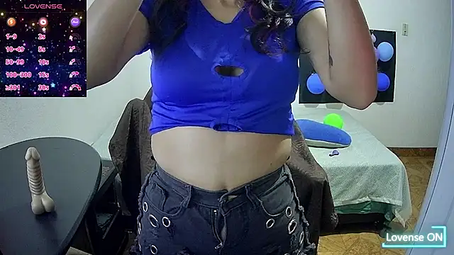 Snapshot of Hanha00 chatting on 09/14/25, 11:26 Hanha00 online show from 09/14/25, 11:26