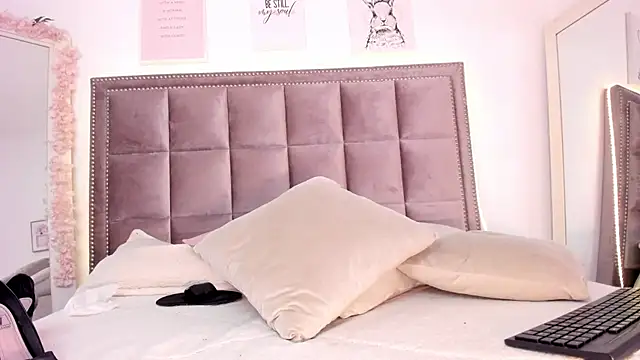 Kimm khalifa online show from 01/17/25, 02:08