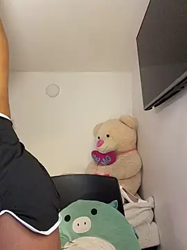 Kimm khalifa online show from 04/03/26, 01:58